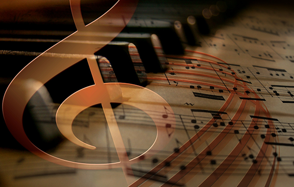 piano and music symbol